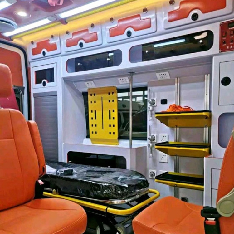 滨江长途救护车护送病人租赁价格